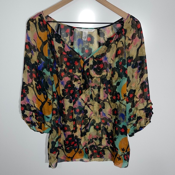 Diane Von Furstenberg Tops - Diane Von Furstenberg Silk Floral 3/4 Sleeve Blouse Size 10